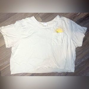 Women’s Cropped Graphic tee